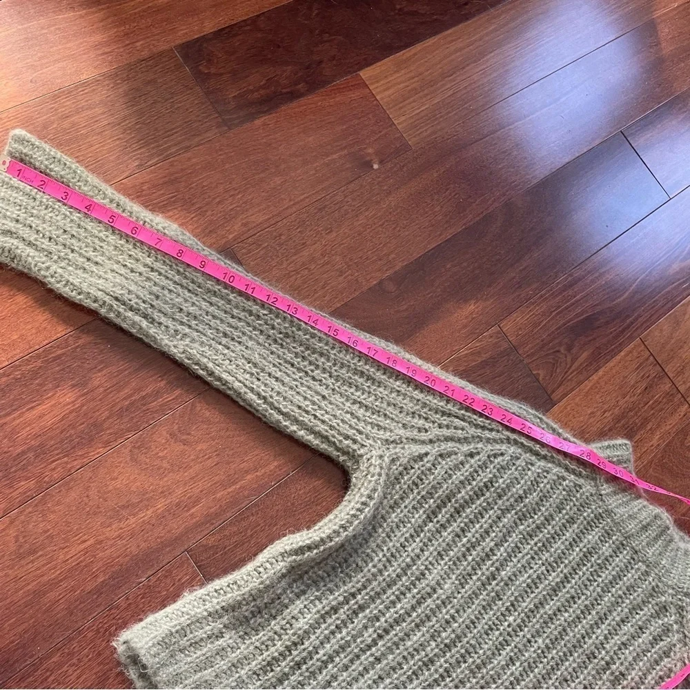 Vince - Marled Raglan Pullover in Jadeite Mohair Alpaca Blend Sweater Knit L